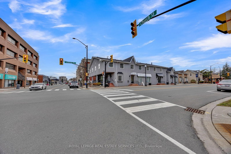 130 Trafalgar Rd photo 4