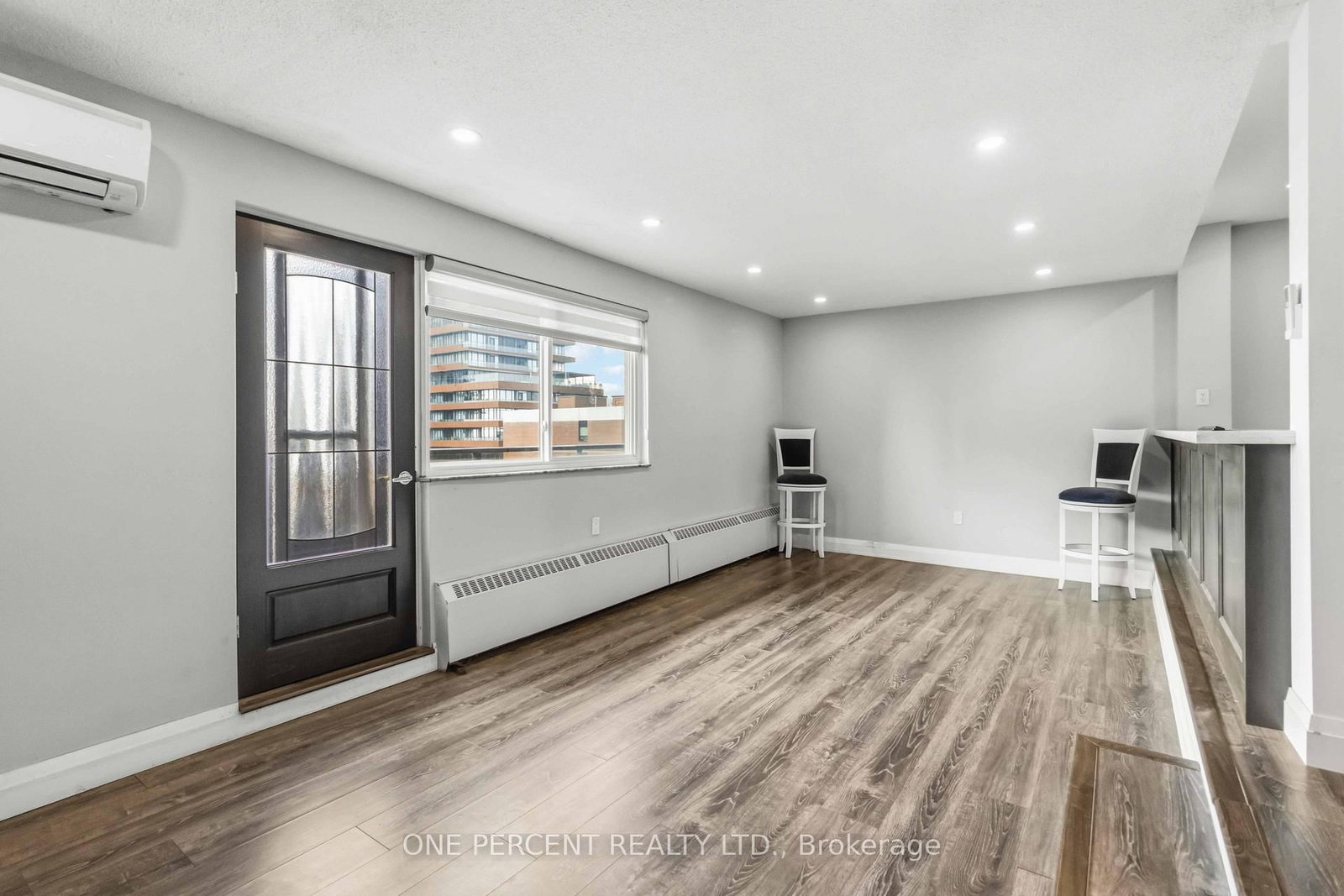 15 Elizabeth Street N • #1005 • Mississauga, ON photo 12