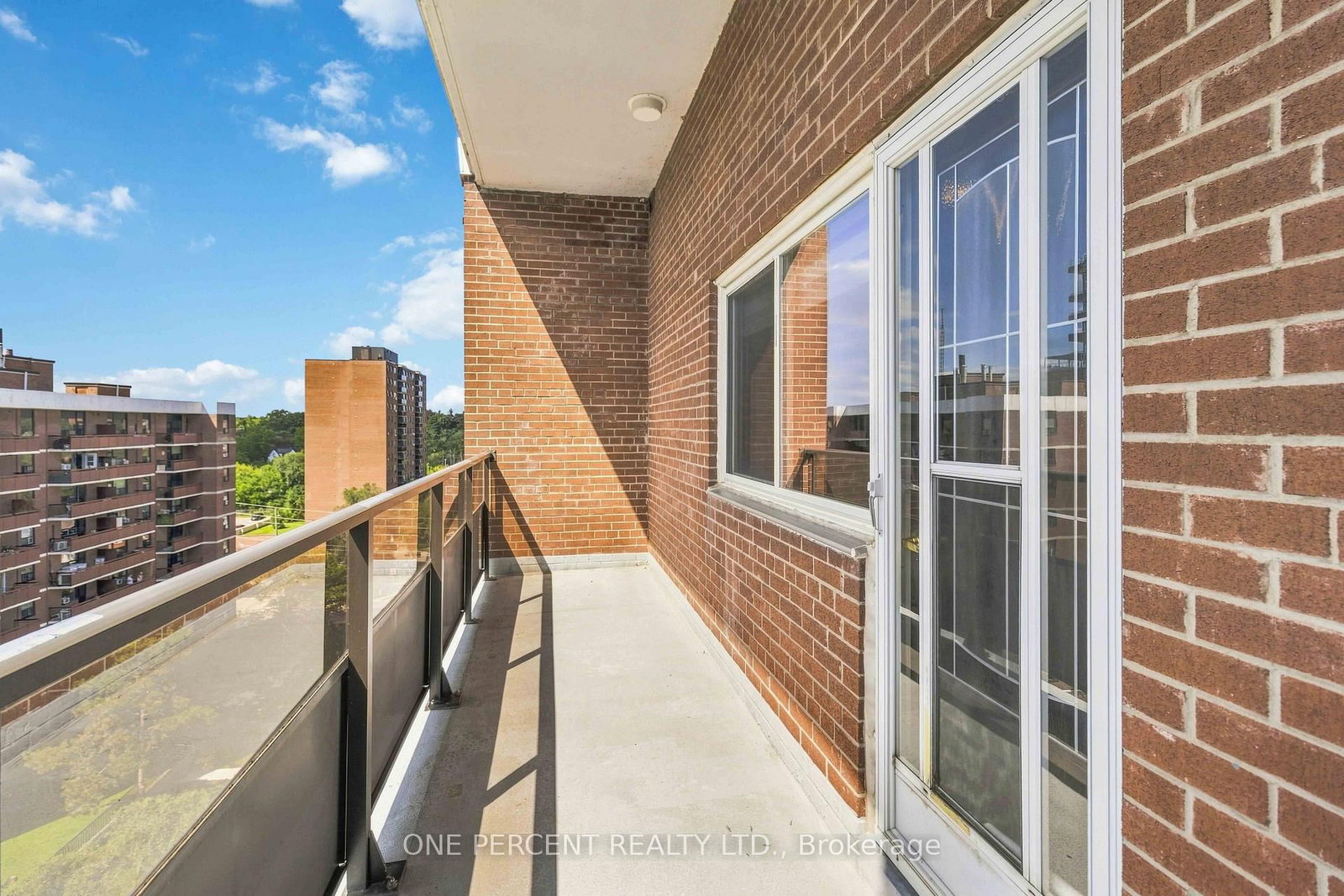 15 Elizabeth Street N • #1005 • Mississauga, ON photo 25