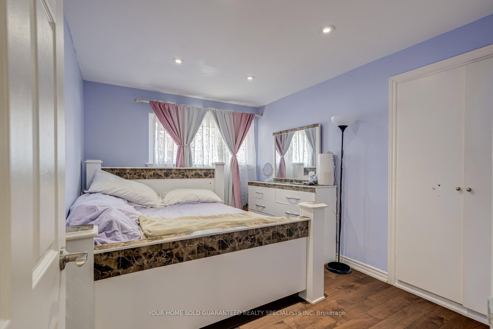 5 Hallow Crescent • Toronto, ON photo 17