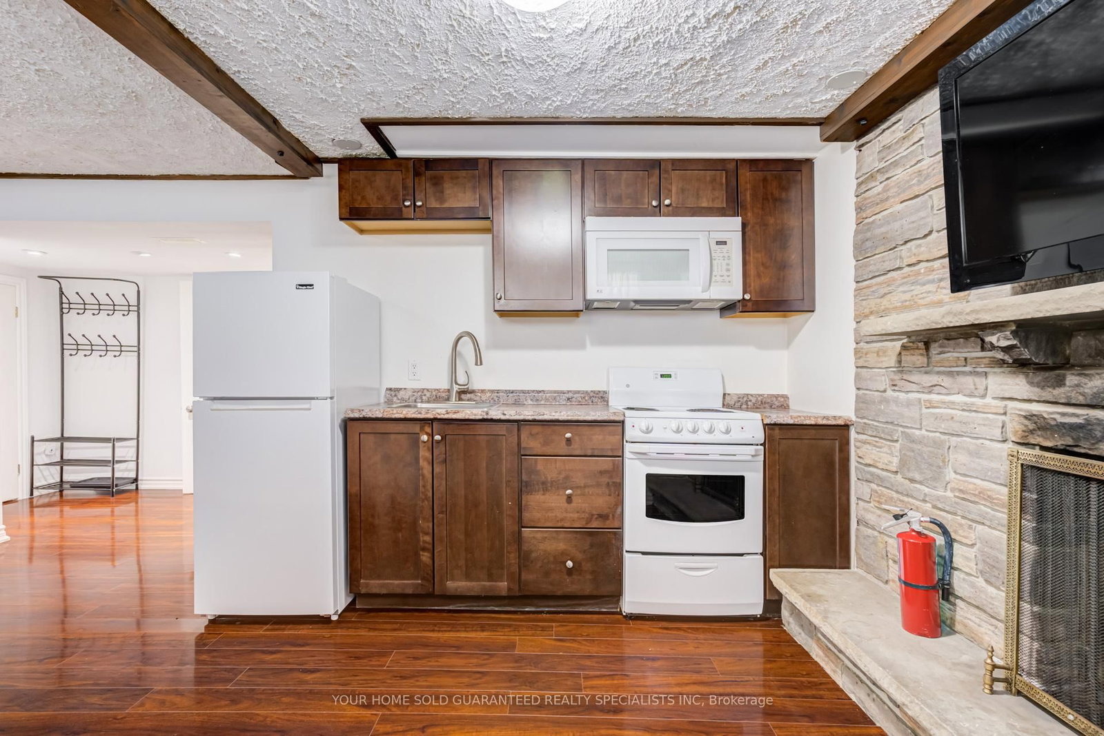5 Hallow Crescent • Toronto, ON photo 23