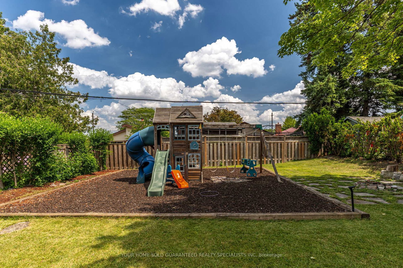 5 Hallow Crescent • Toronto, ON photo 30