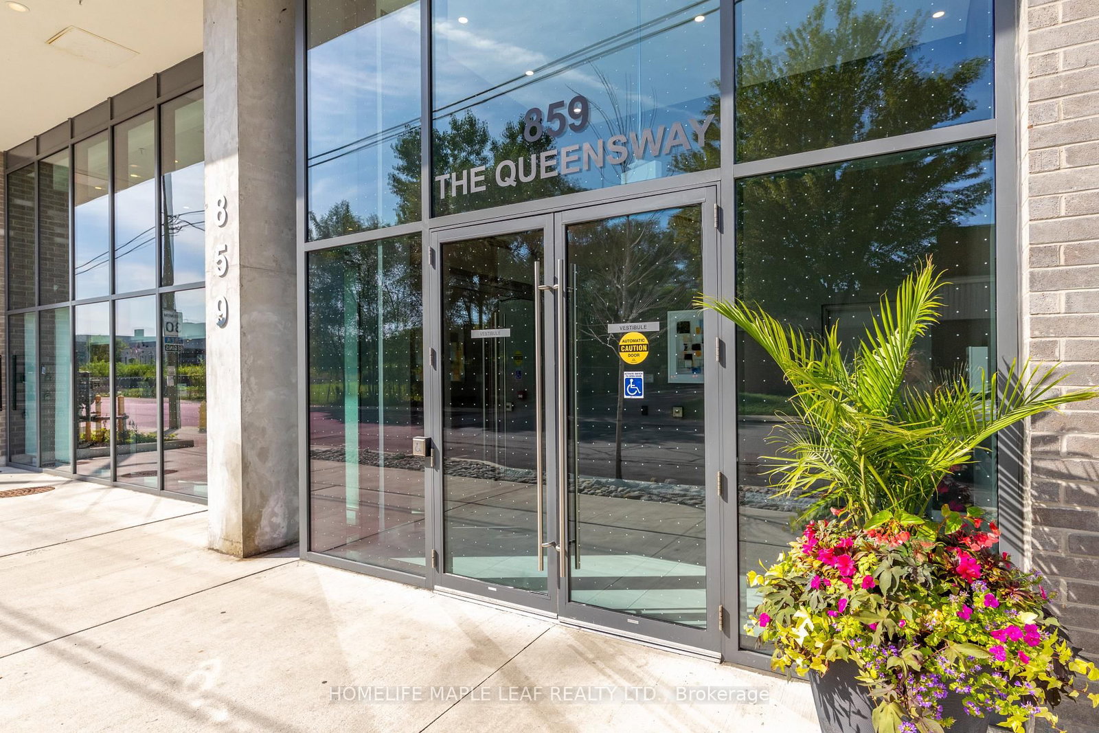 859 The Queensway • #703 • Toronto, ON photo 2