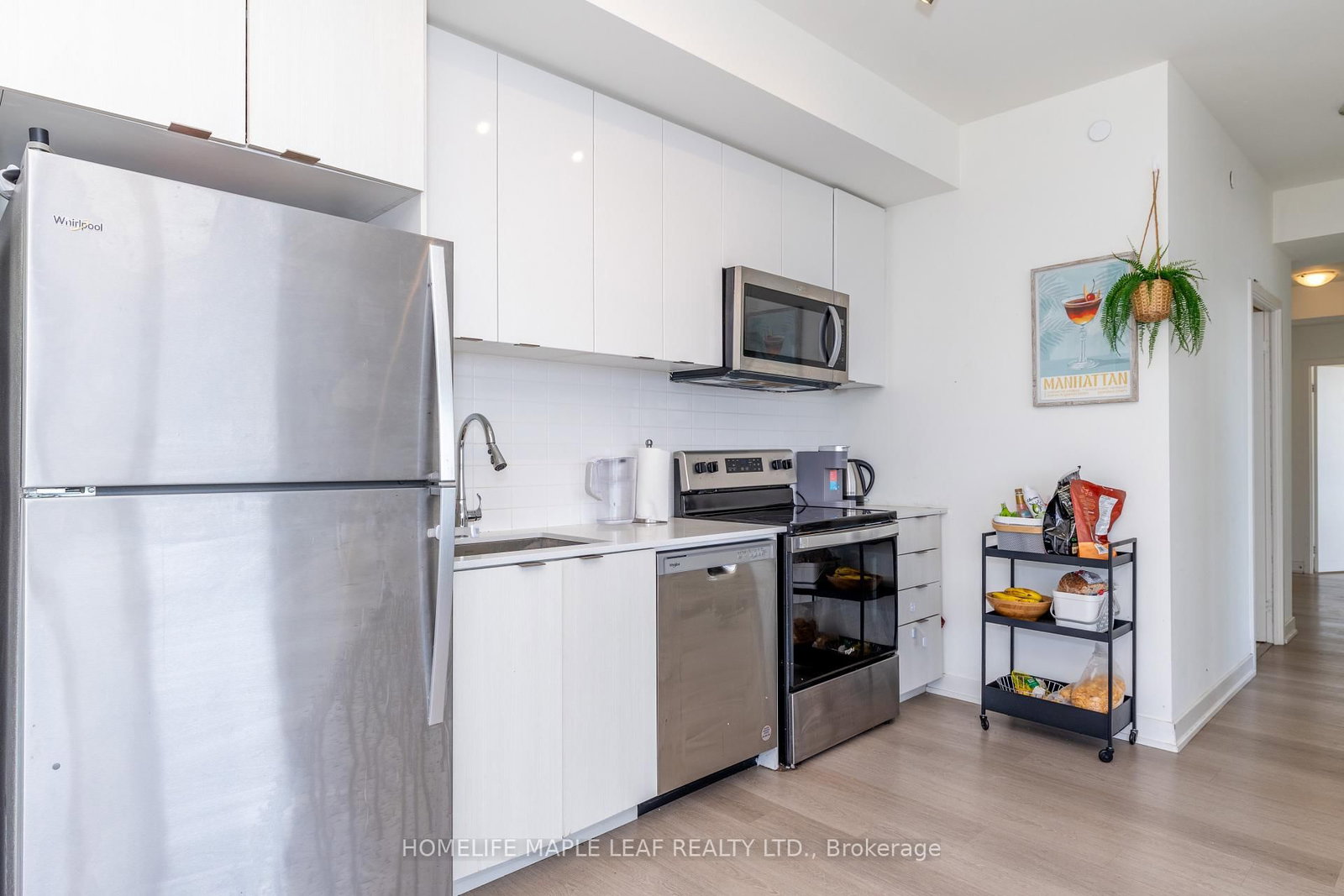 859 The Queensway • #703 • Toronto, ON photo 22