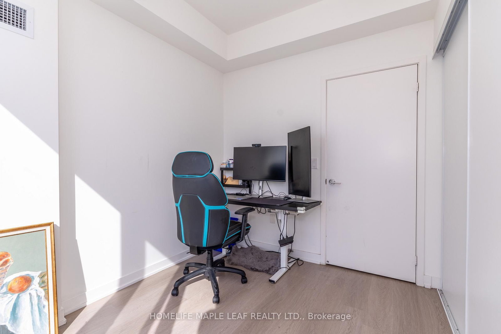 859 The Queensway • #703 • Toronto, ON photo 26
