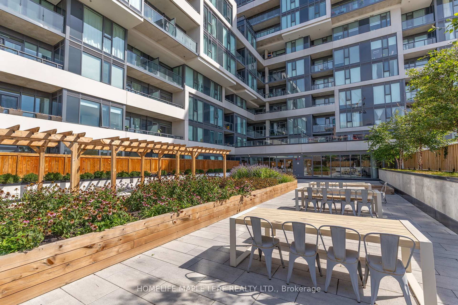 859 The Queensway • #703 • Toronto, ON photo 36