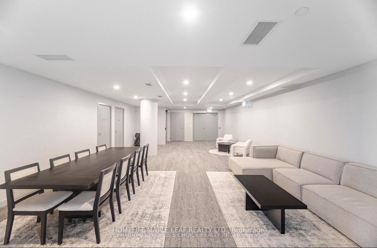 859 The Queensway • #703 • Toronto, ON photo 38