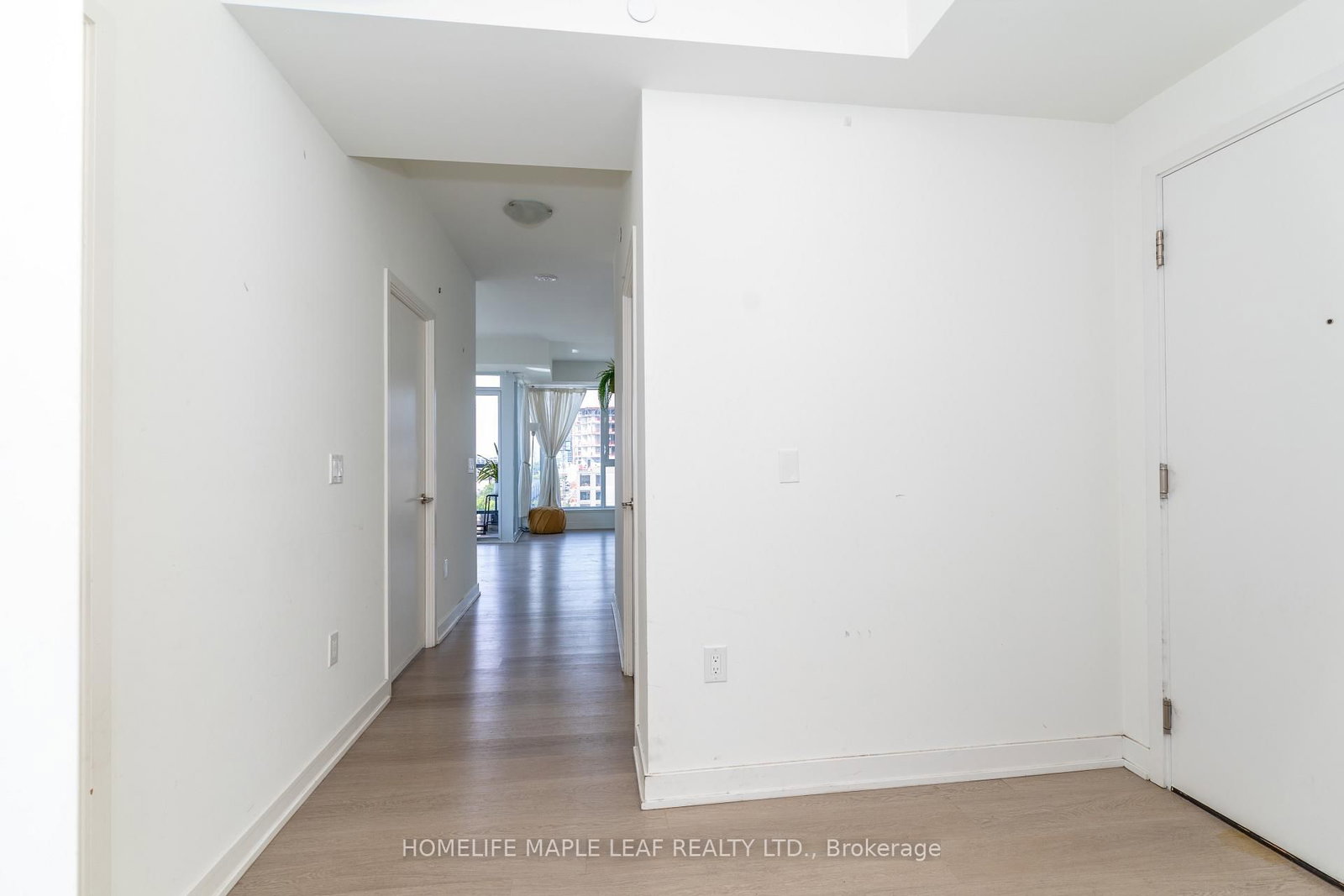 859 The Queensway • #703 • Toronto, ON photo 6