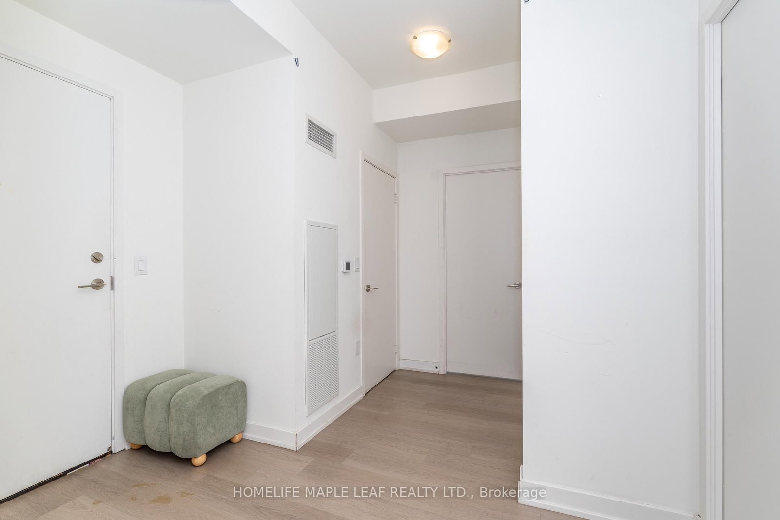 859 The Queensway • #703 • Toronto, ON photo 7