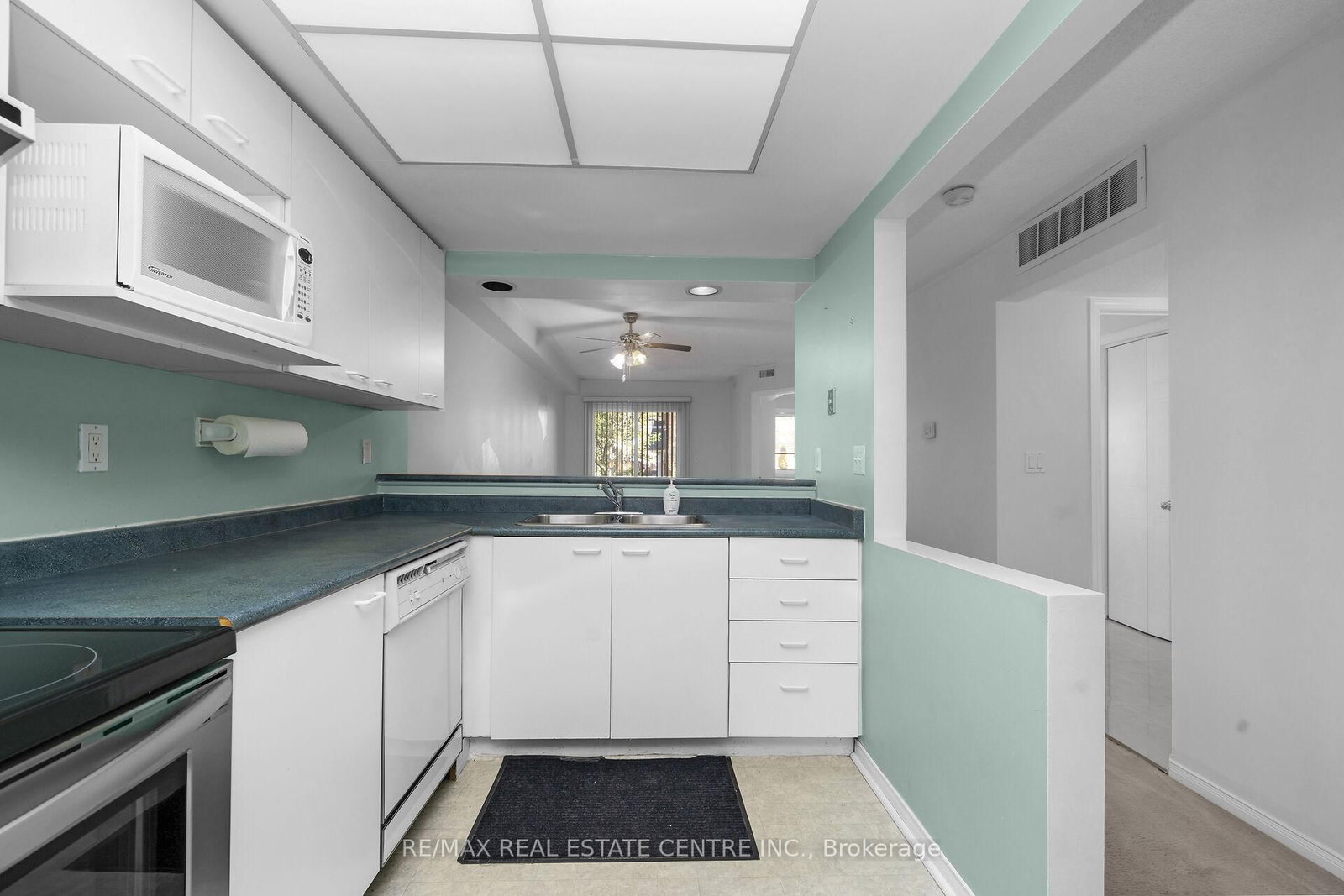 134-85 Bristol Rd, Mississauga, view 15