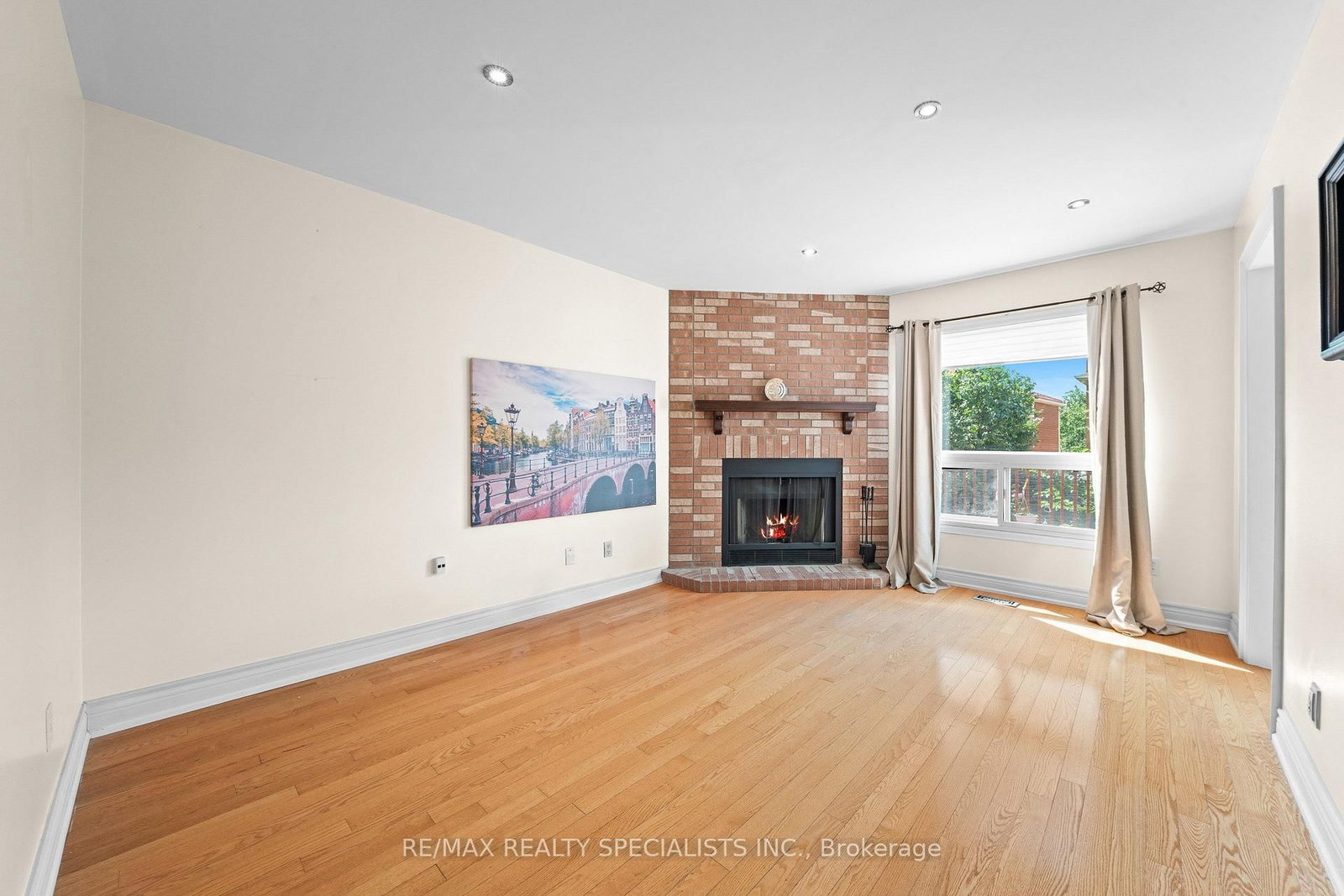 6386 Longspur Road • Mississauga, ON photo 38