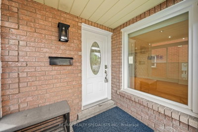 6386 Longspur Road • Mississauga, ON photo 6