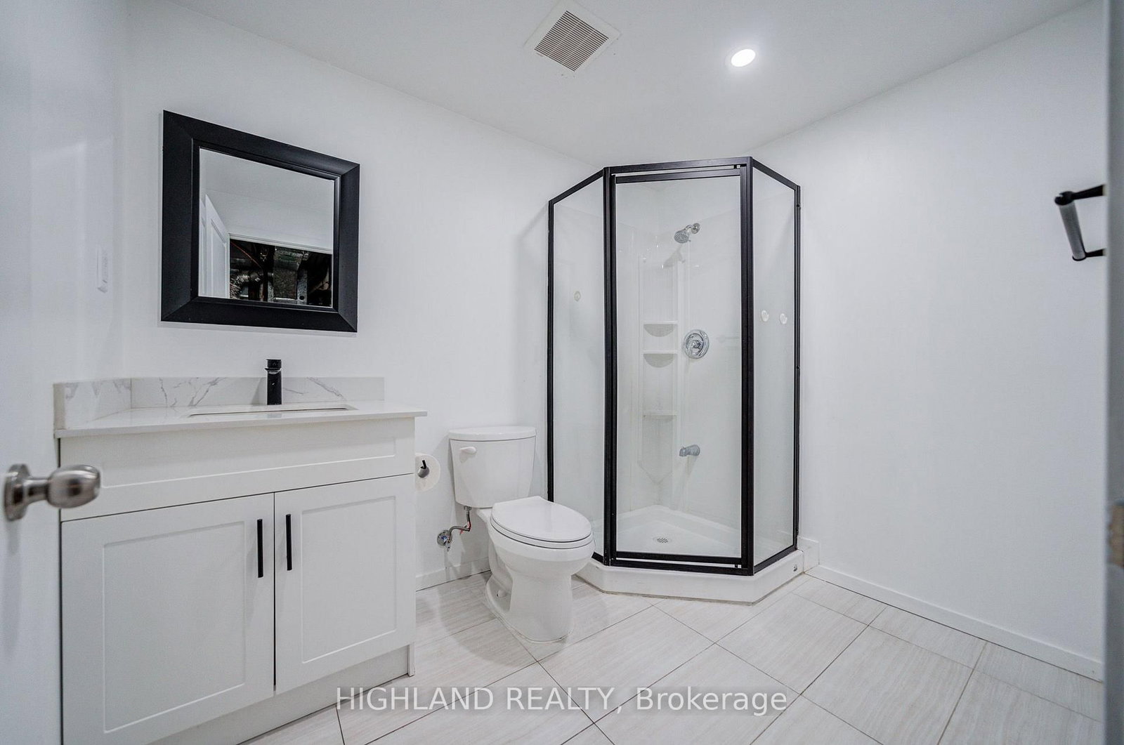 2032 Glenada Crescent • Oakville, ON photo 18