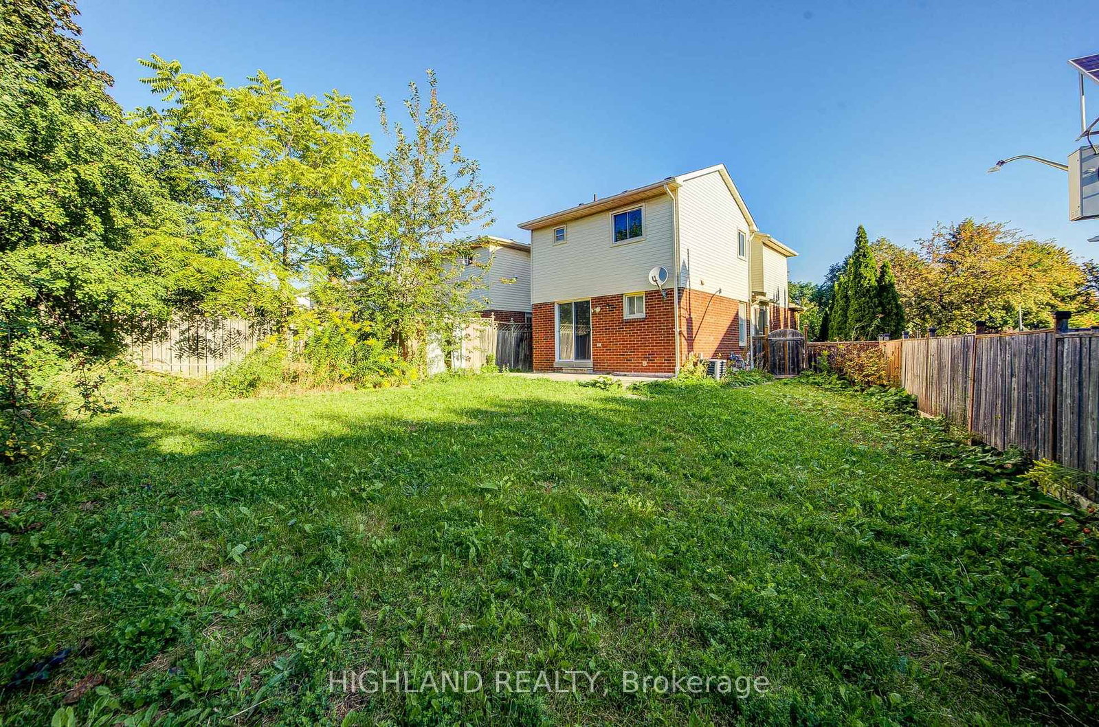2032 Glenada Crescent • Oakville, ON photo 20