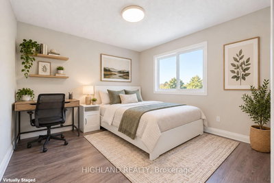 2032 Glenada Crescent • Oakville, ON photo 6