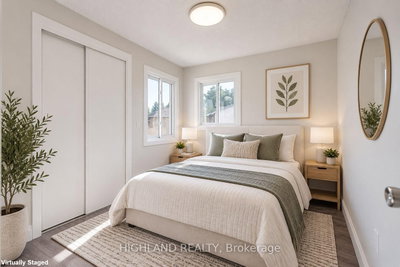 2032 Glenada Crescent • Oakville, ON photo 7