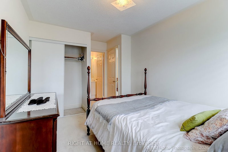 1130 Cawthra Mississauga,ON L5G 4V7 — Photo 11