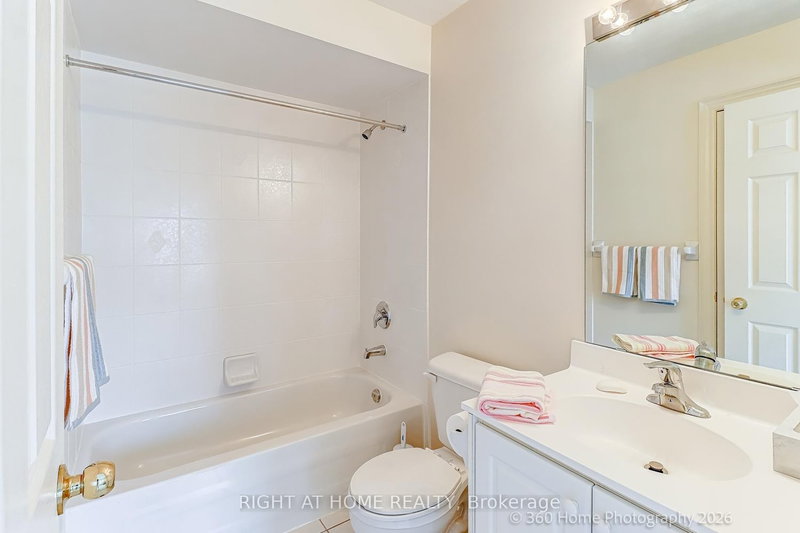 1130 Cawthra Mississauga,ON L5G 4V7 — Photo 12
