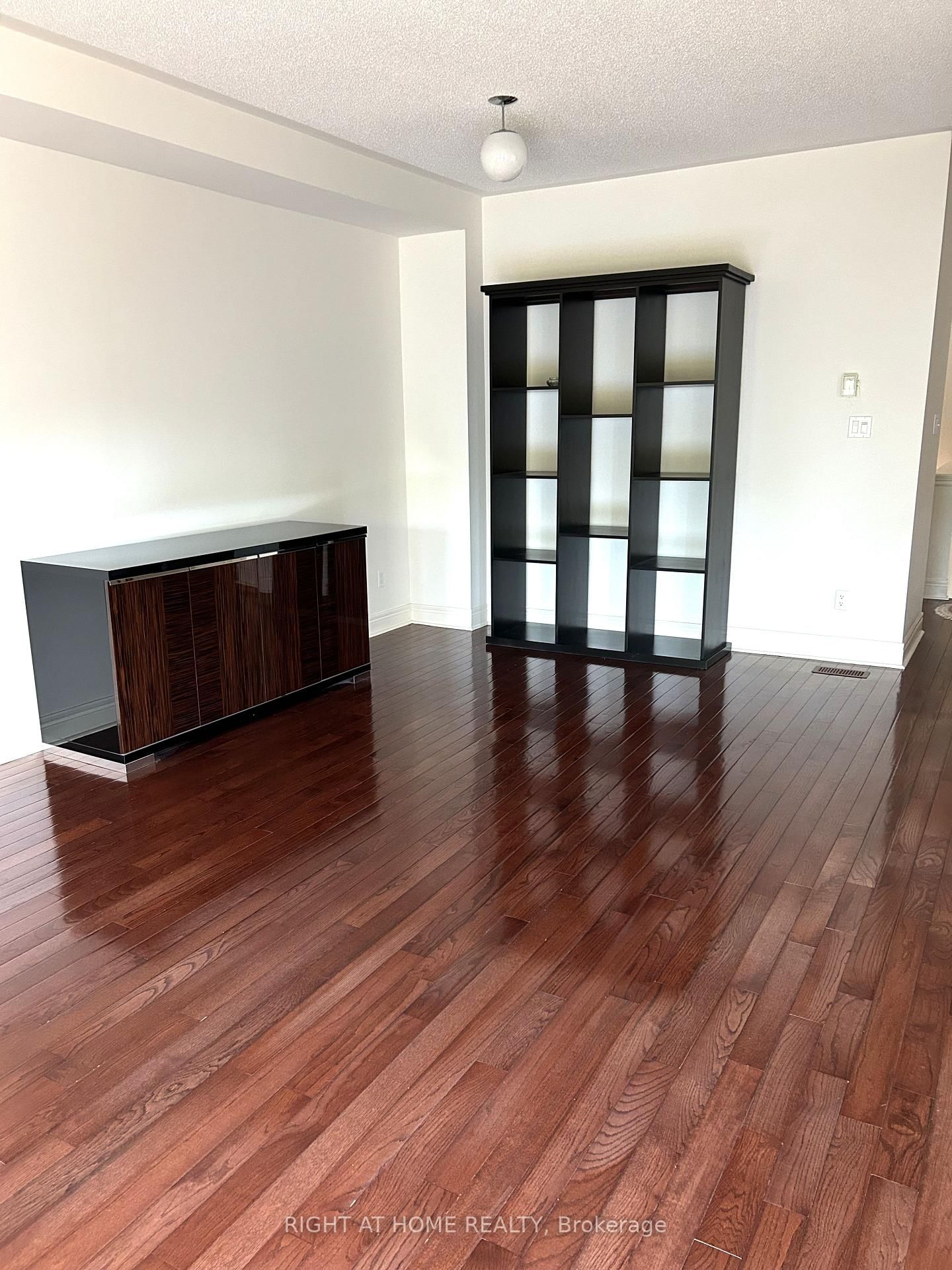 1130 Cawthra Road • #2 • Mississauga, ON photo 4