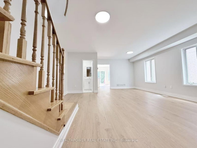 567 Summer Park Crescent