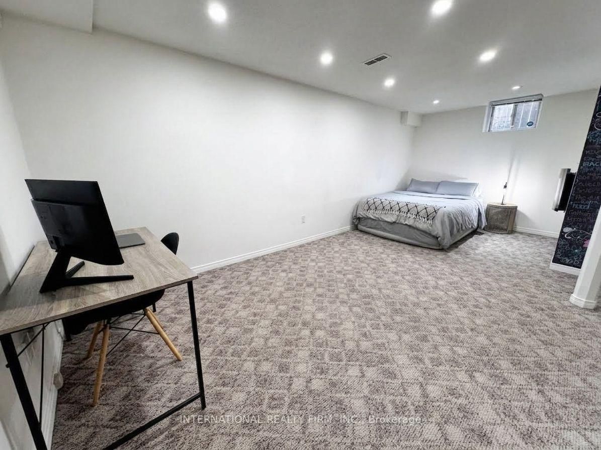 2745 Galleon Crescent • Mississauga, ON photo 33