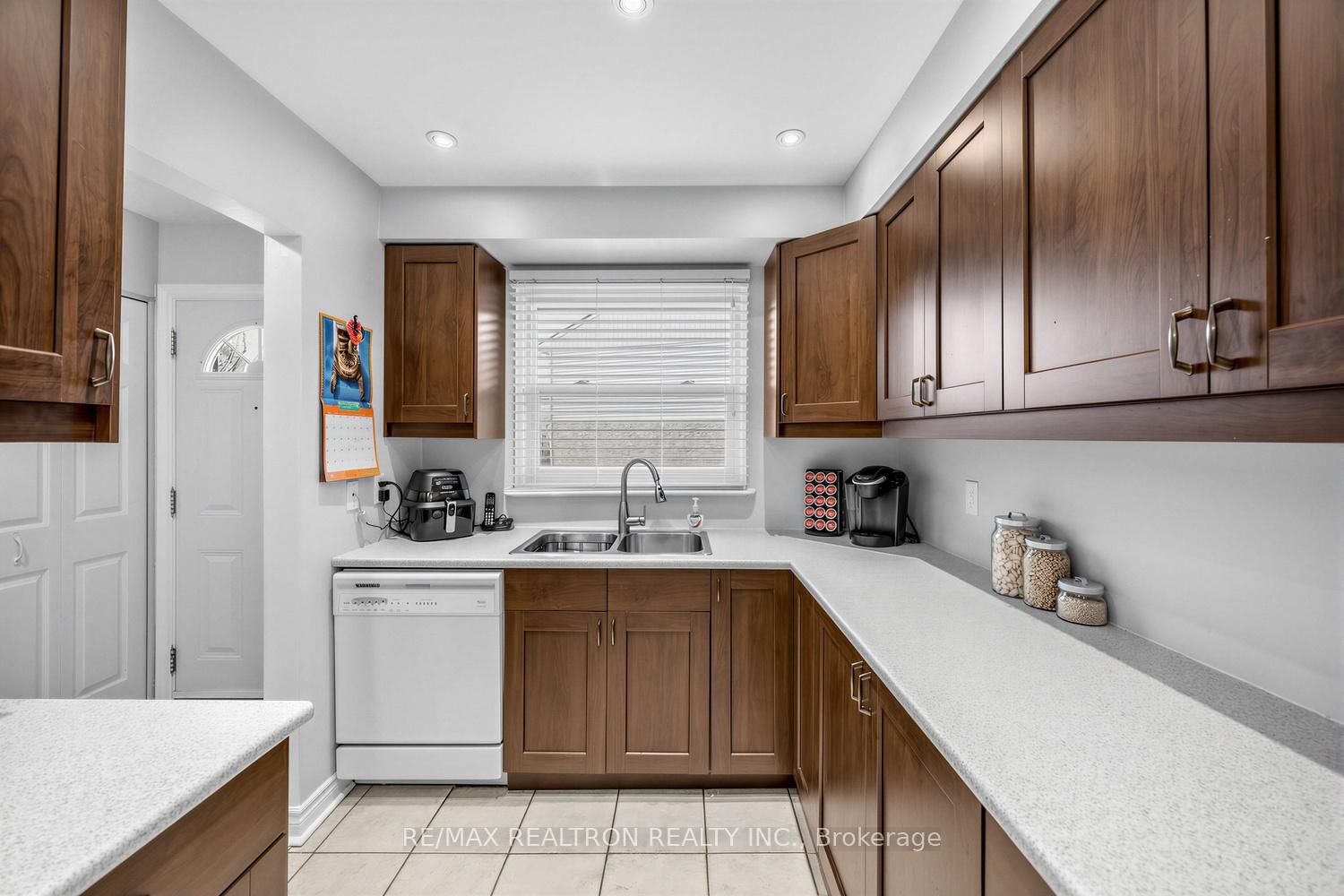 6699 Falconer Drive • #1 • Mississauga, ON photo 10