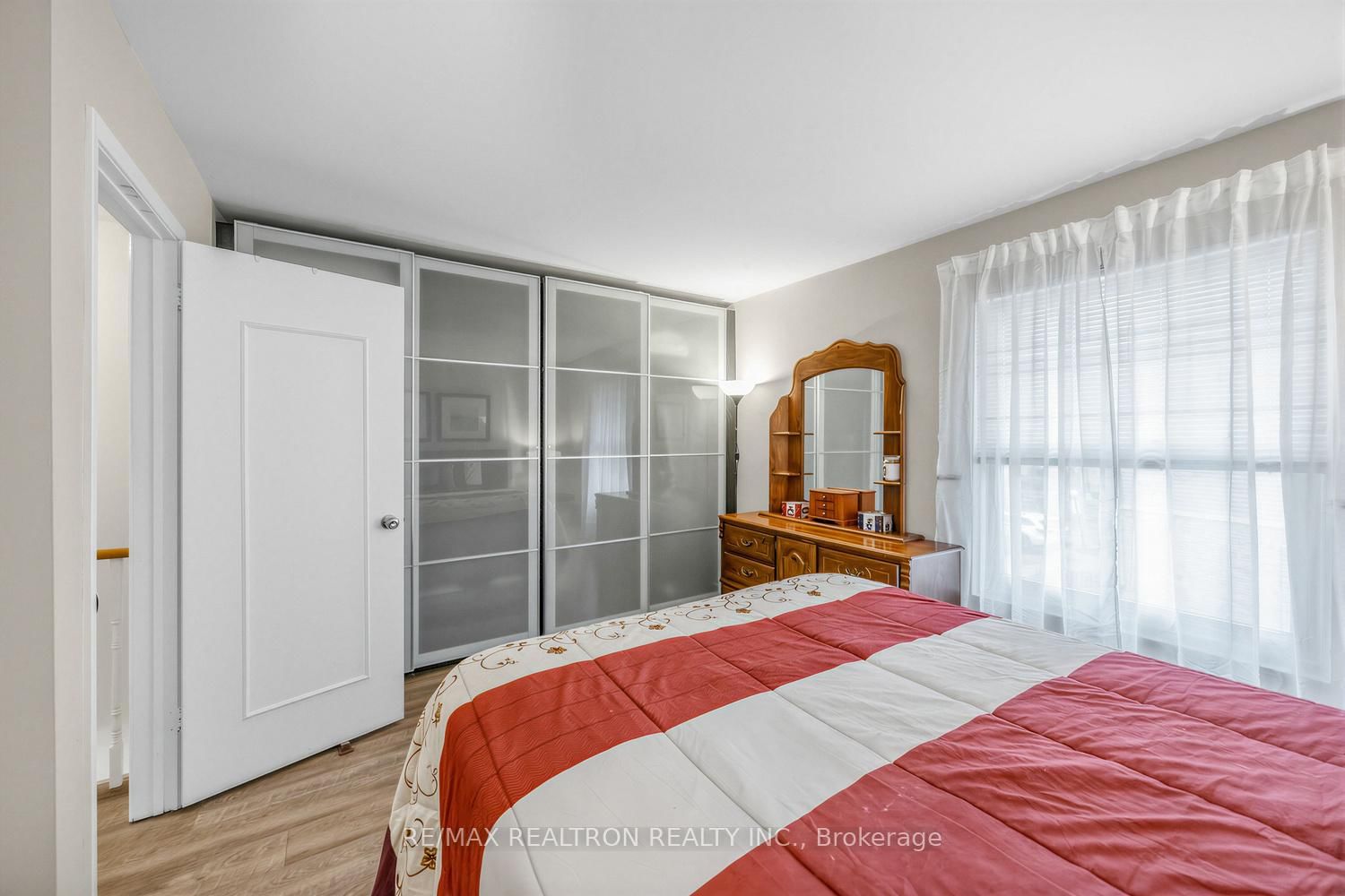 6699 Falconer Drive • #1 • Mississauga, ON photo 16