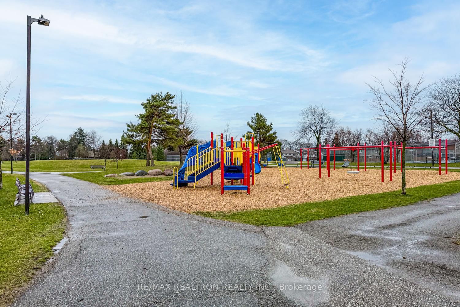 6699 Falconer Drive • #1 • Mississauga, ON photo 27