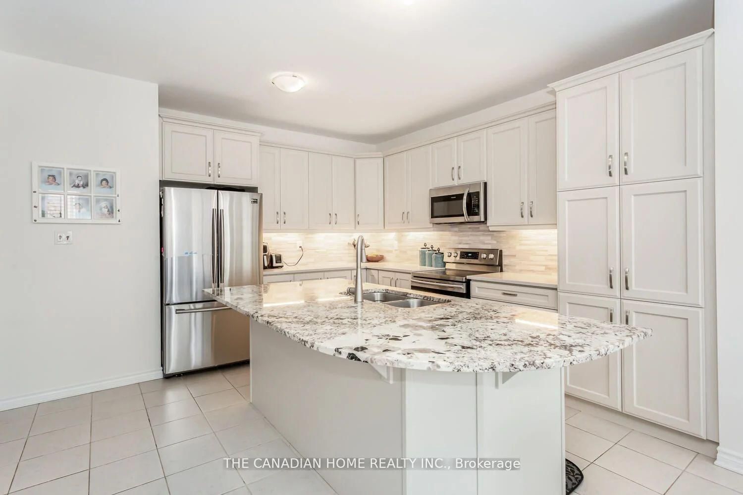 1261 Rose Way • Milton, ON photo 13