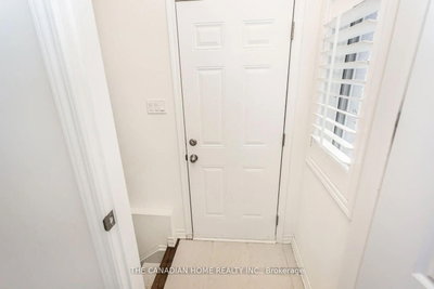 1261 Rose Way • Milton, ON photo 8