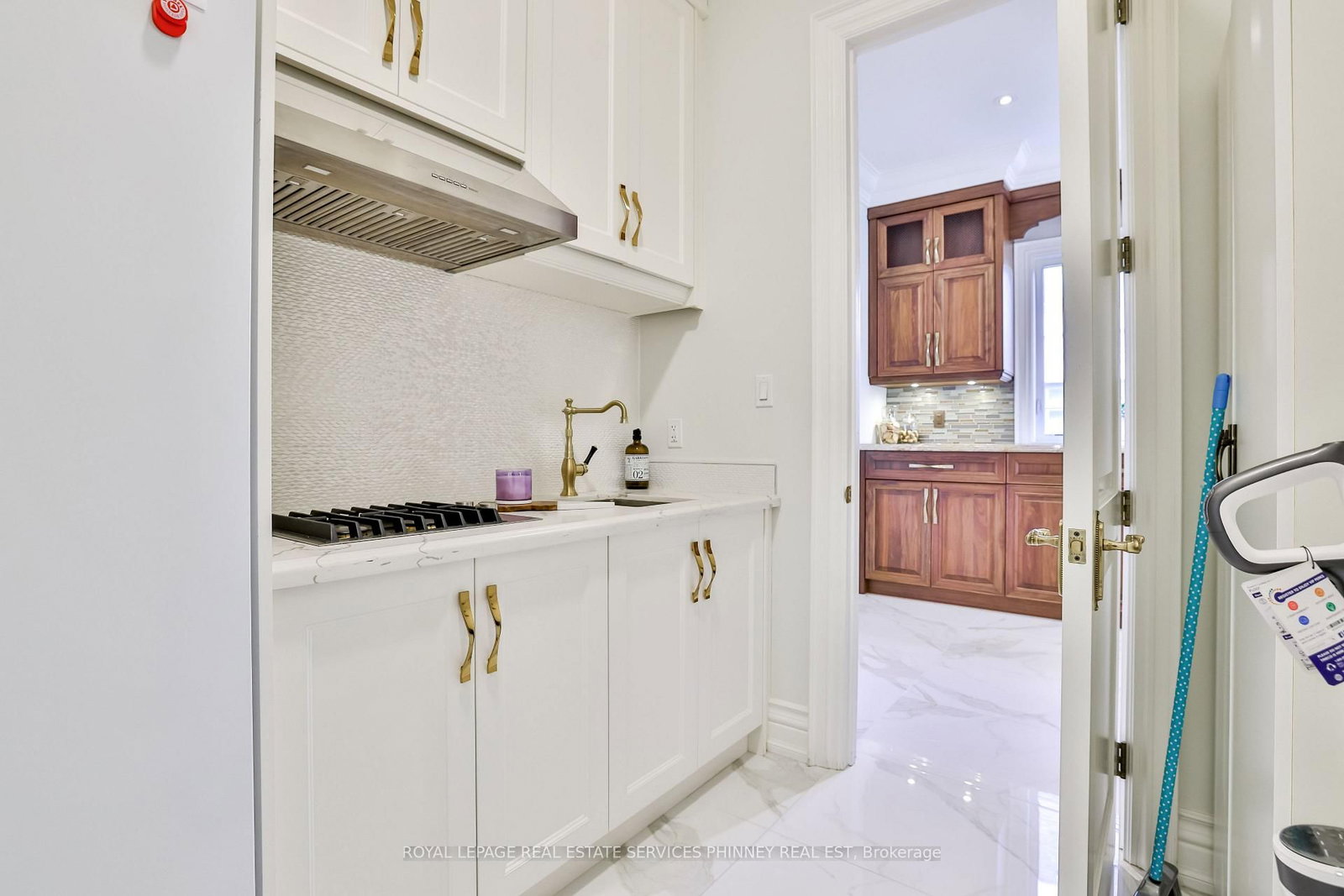 1511 Broadmoor Avenue • Mississauga, ON photo 13