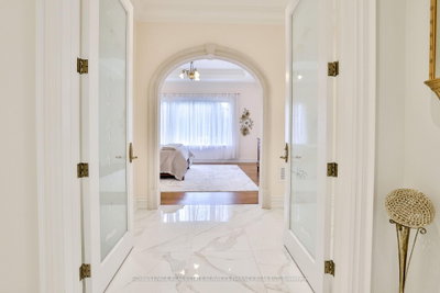 1511 Broadmoor Mississauga,ON L5G 3T7 — Photo 18