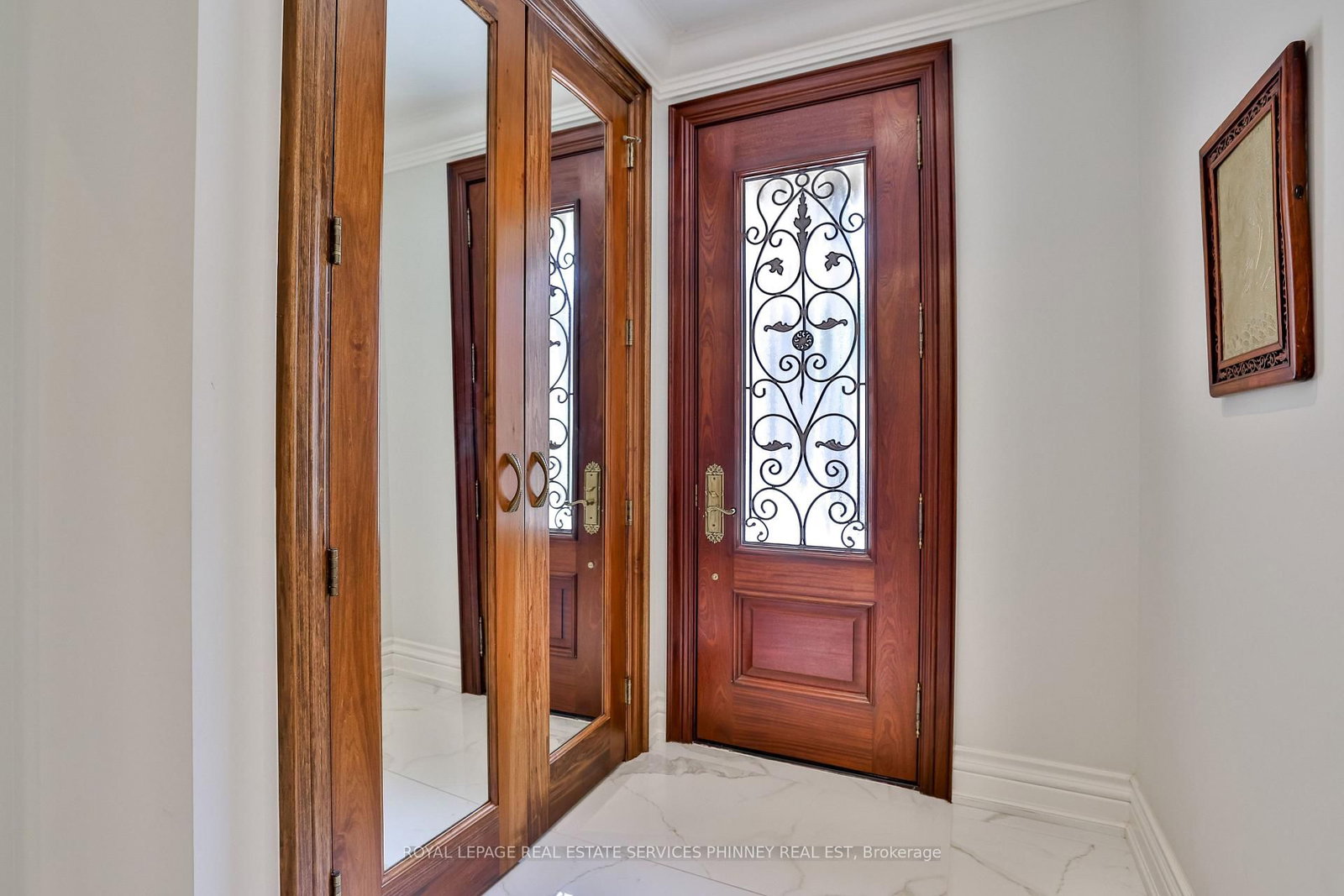 1511 Broadmoor Avenue • Mississauga, ON photo 24