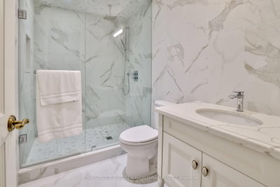 1511 Broadmoor Mississauga,ON L5G 3T7 — Photo 36