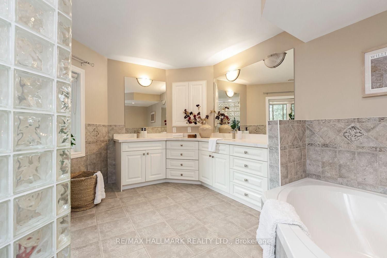 173 High Park Avenue • Toronto, ON photo 16