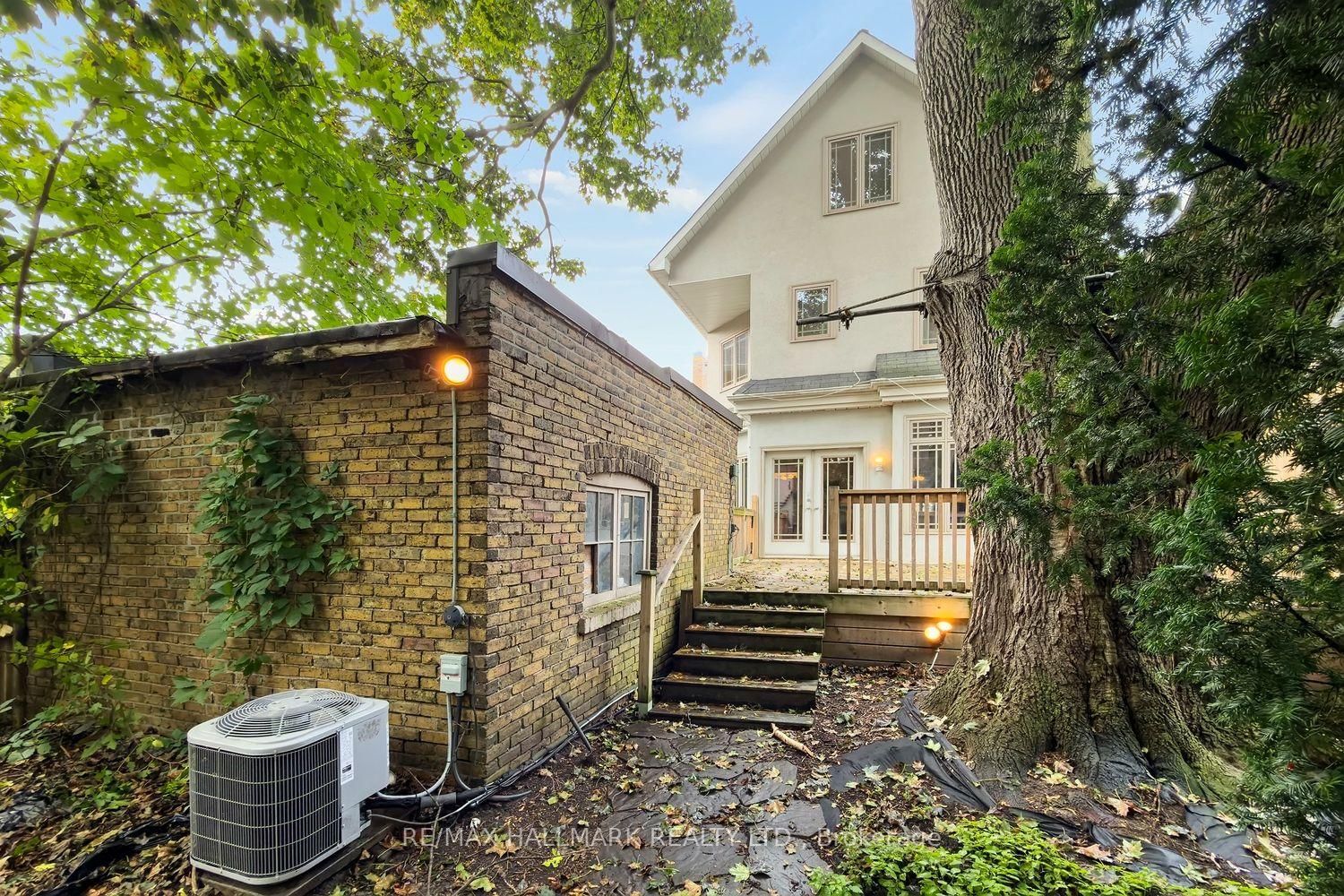 173 High Park Avenue • Toronto, ON photo 26