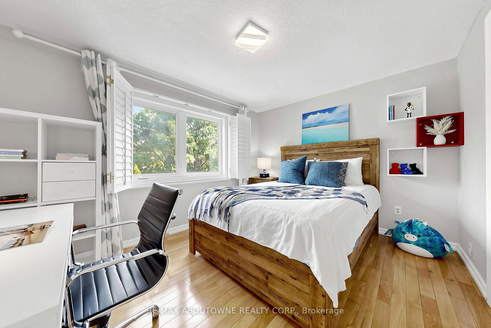 2072 Glenada Crescent • Oakville, ON photo 19