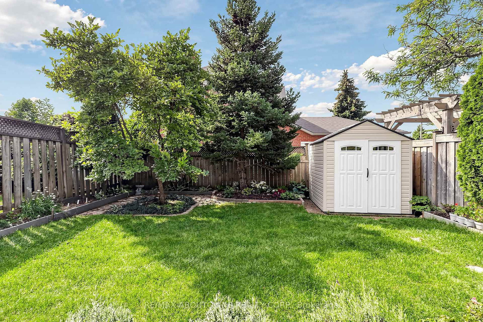 2072 Glenada Crescent • Oakville, ON photo 29