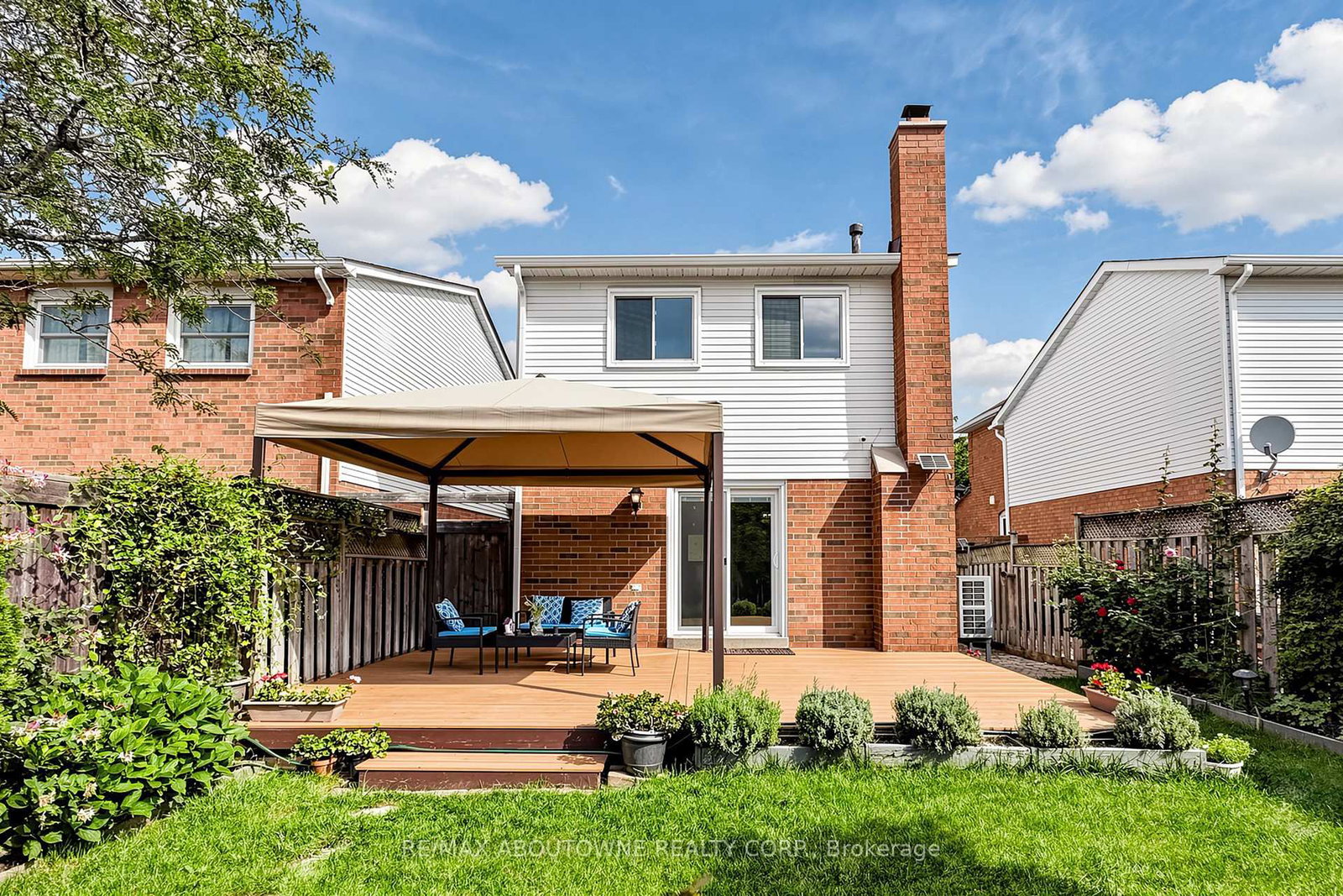 2072 Glenada Crescent • Oakville, ON photo 30