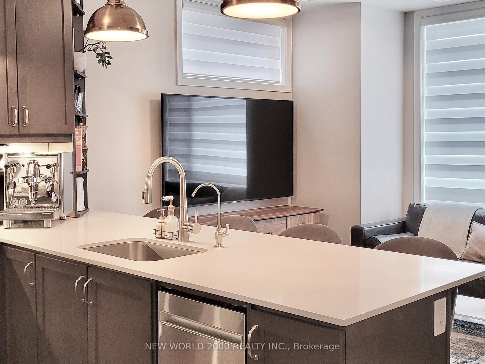 32 Fieldway Road • #123 • Toronto, ON photo 4