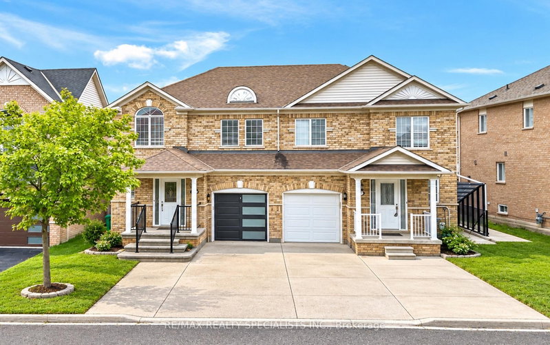 6 Topiary Lane