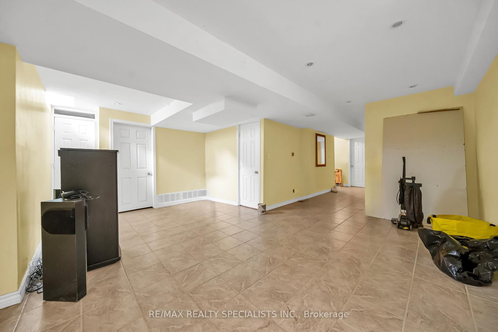 6 Topiary Lane • Brampton, ON photo 12