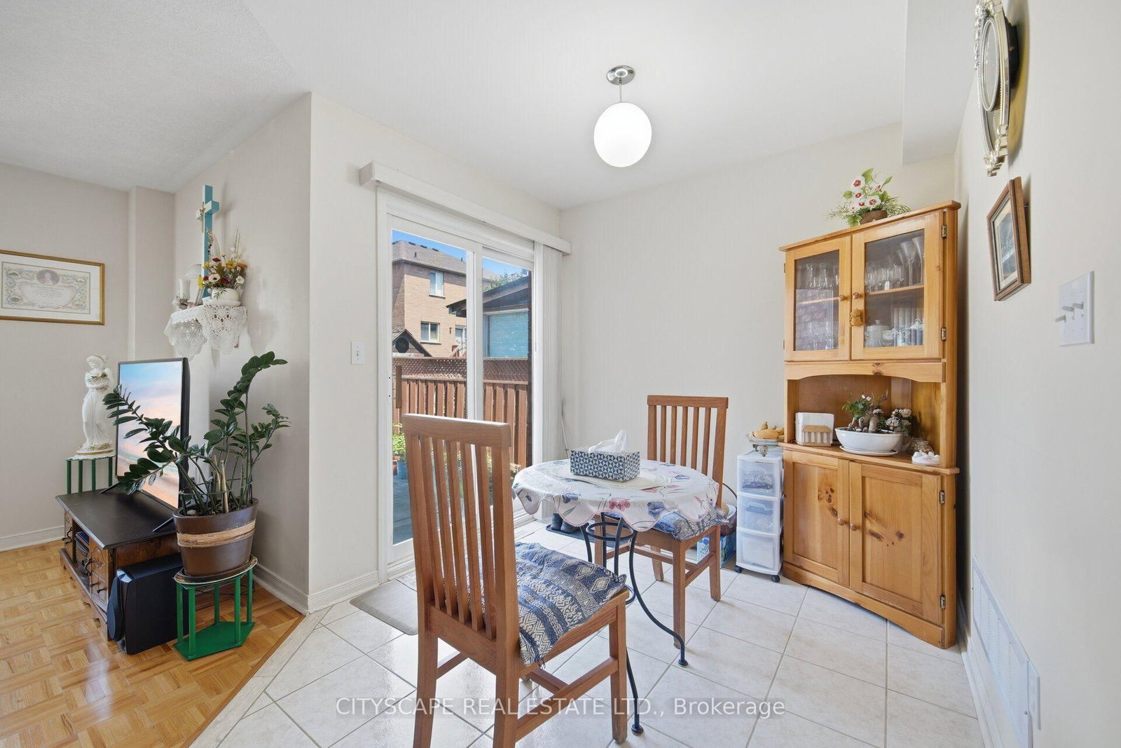 221 Richvale Drive S • Brampton, ON photo 16