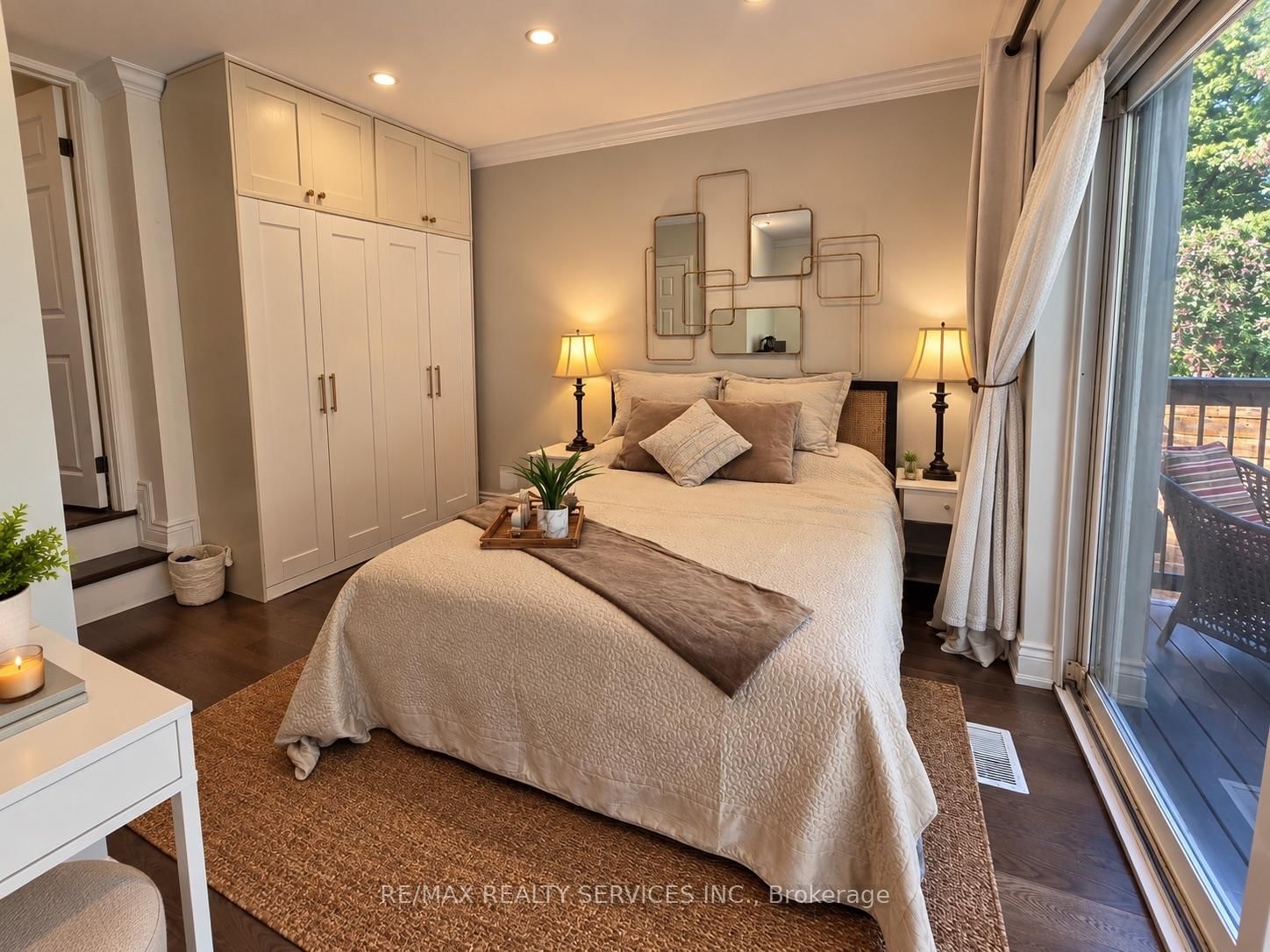 21 Mcintosh Avenue • Toronto, ON photo 12