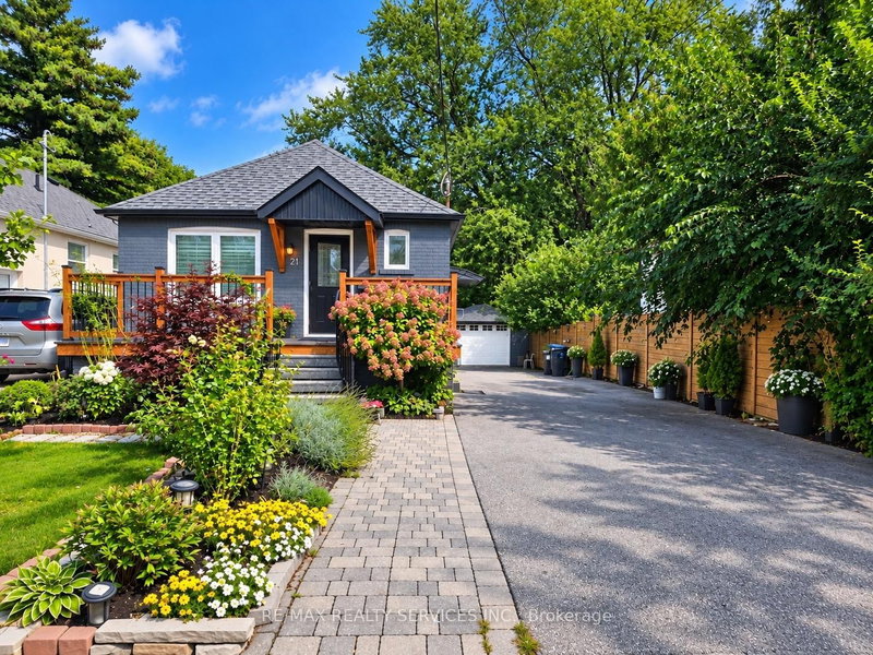 21 Mcintosh Avenue