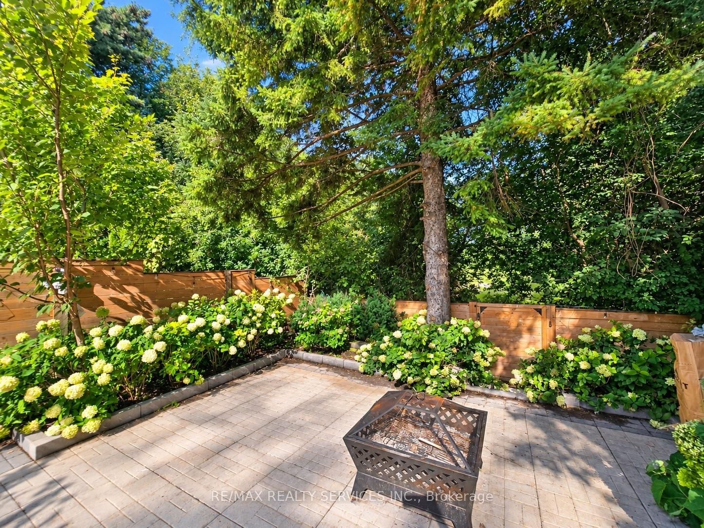 21 Mcintosh Avenue • Toronto, ON photo 23