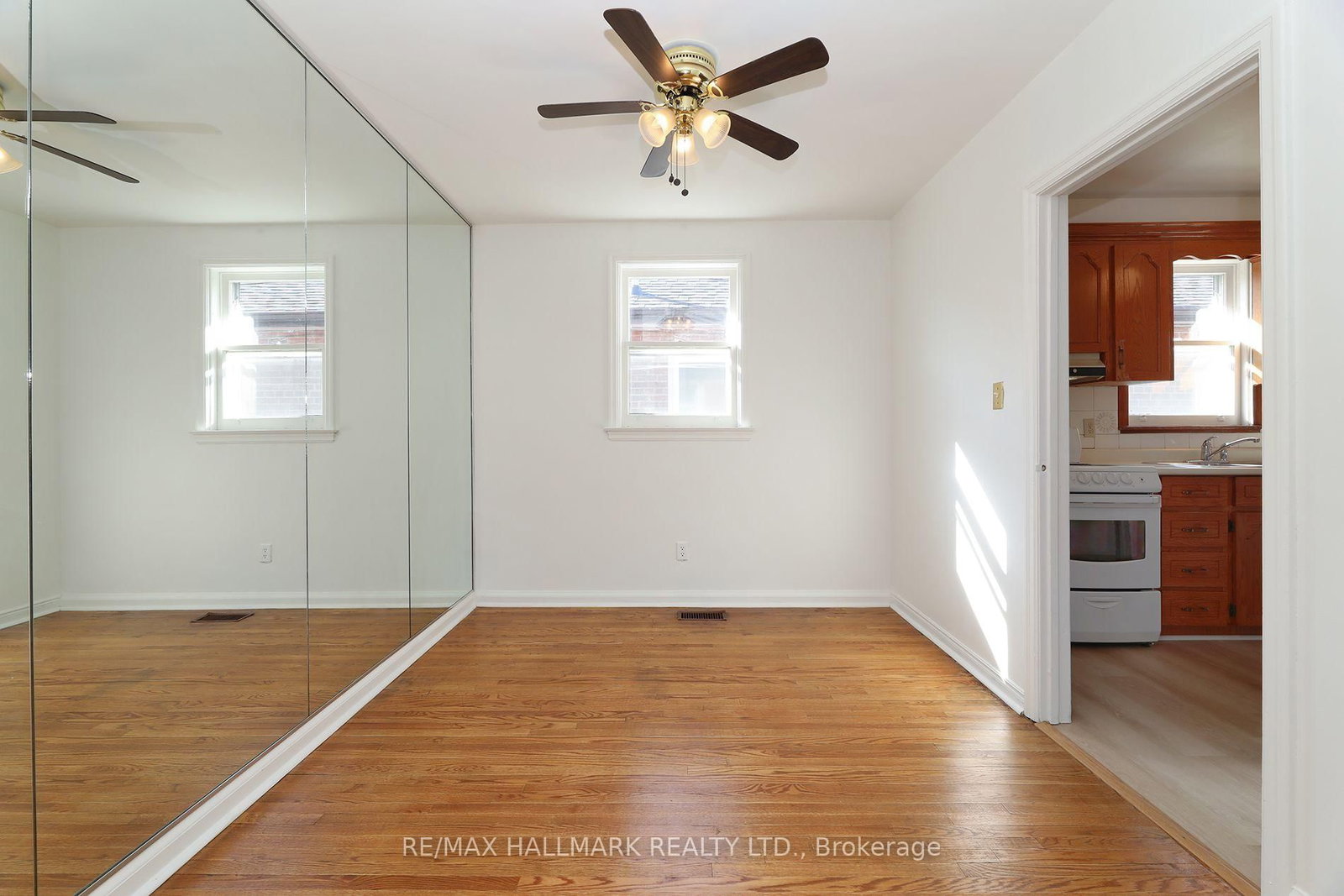 55 Athol Avenue • Toronto, ON photo 10