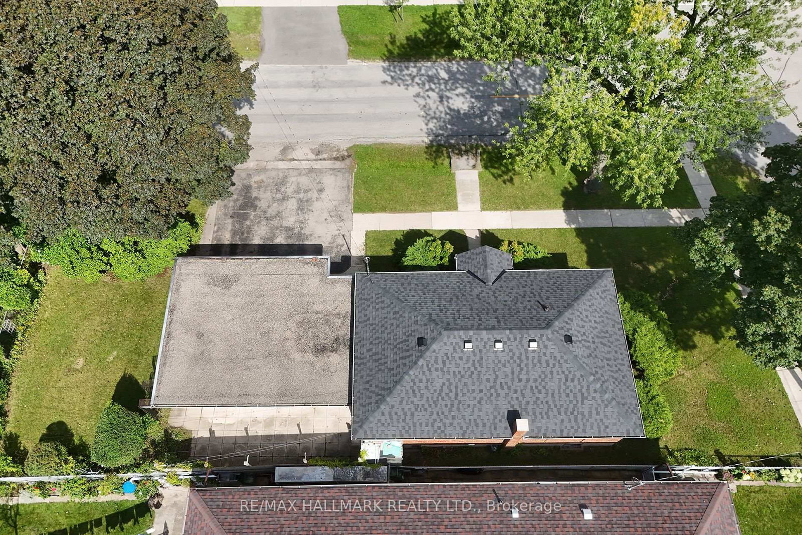 55 Athol Avenue • Toronto, ON photo 33