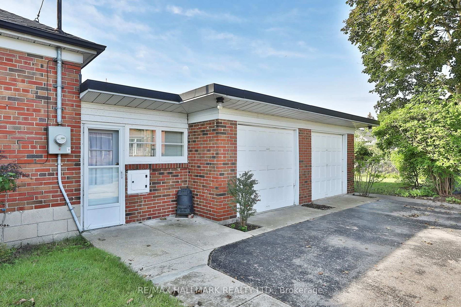55 Athol Avenue • Toronto, ON photo 6