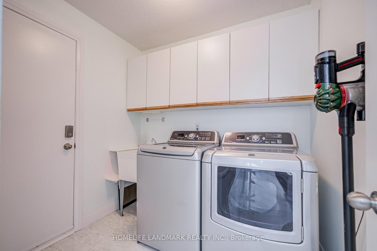 3191 Renton Road • Burlington, ON photo 10